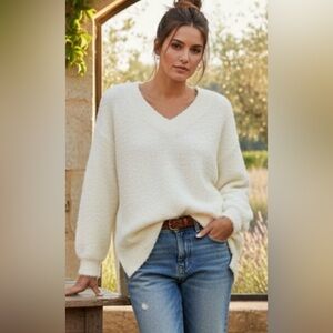 NWOT ANTHROPOLOGIE PILCRO TEDDY V-NECK TUNIC SWEATER. Size XXS.